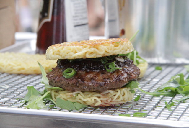 smorgasburg ramen burger